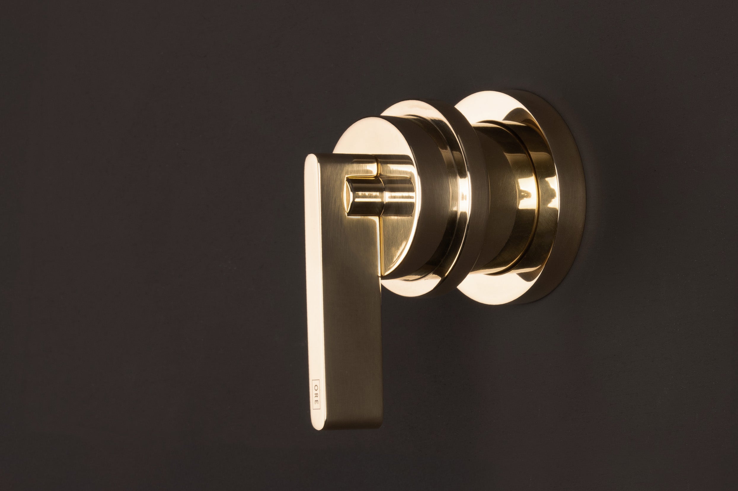 thick wall mounted thick ring mixer