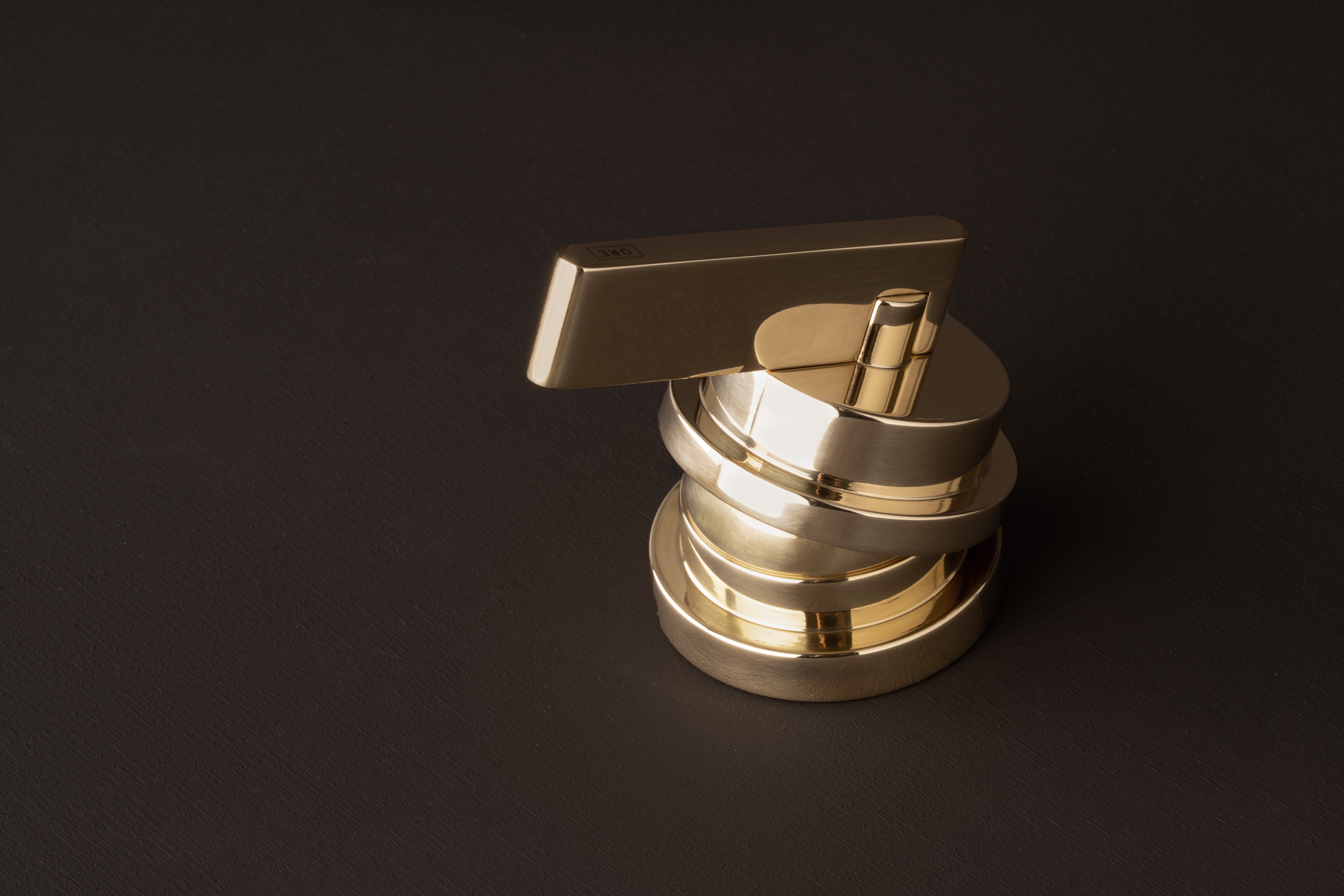 Chapter One Studio Ore Brass - Deck Mounted Mixer Control