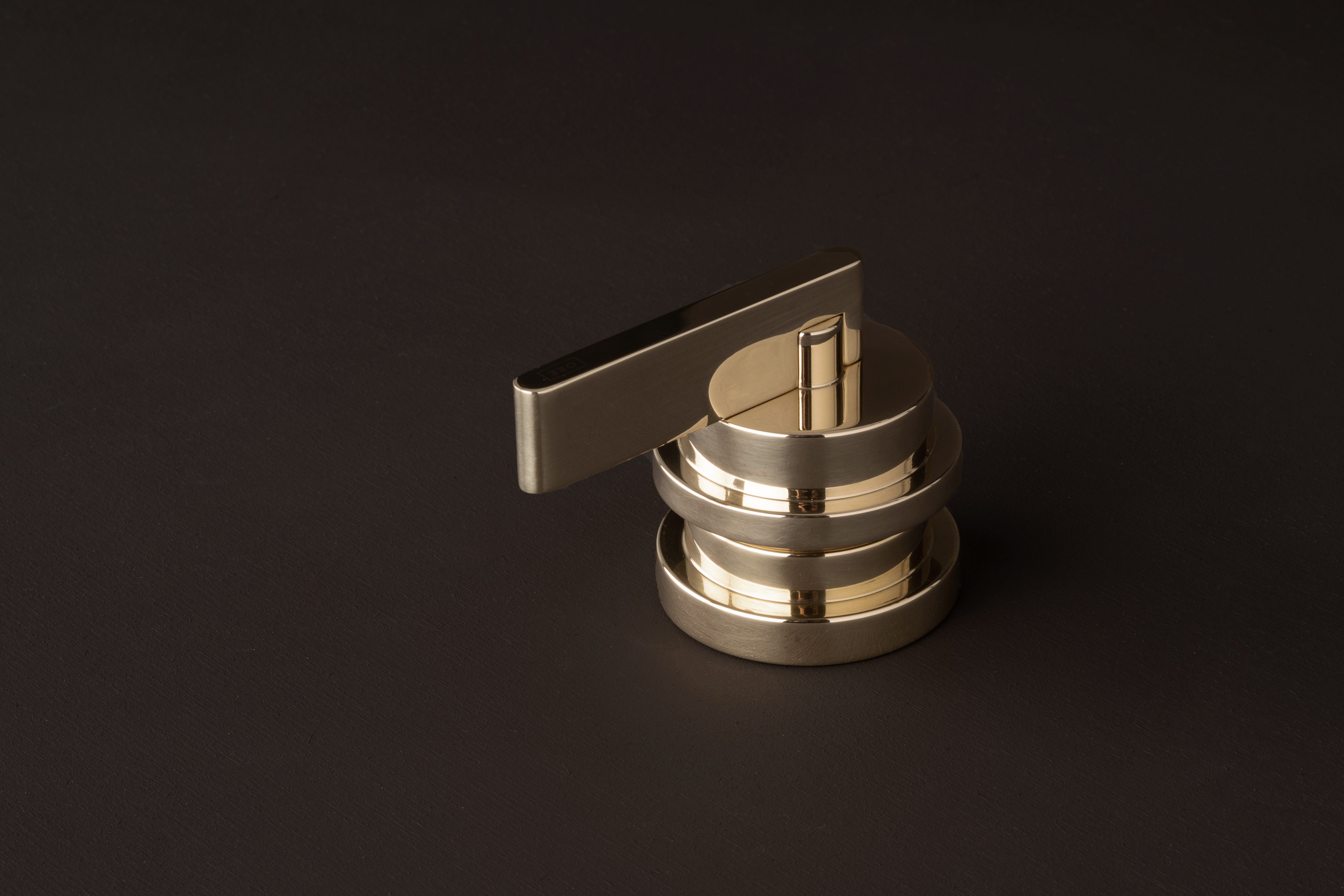 Chapter One - Deck Mounted Mixer Control 