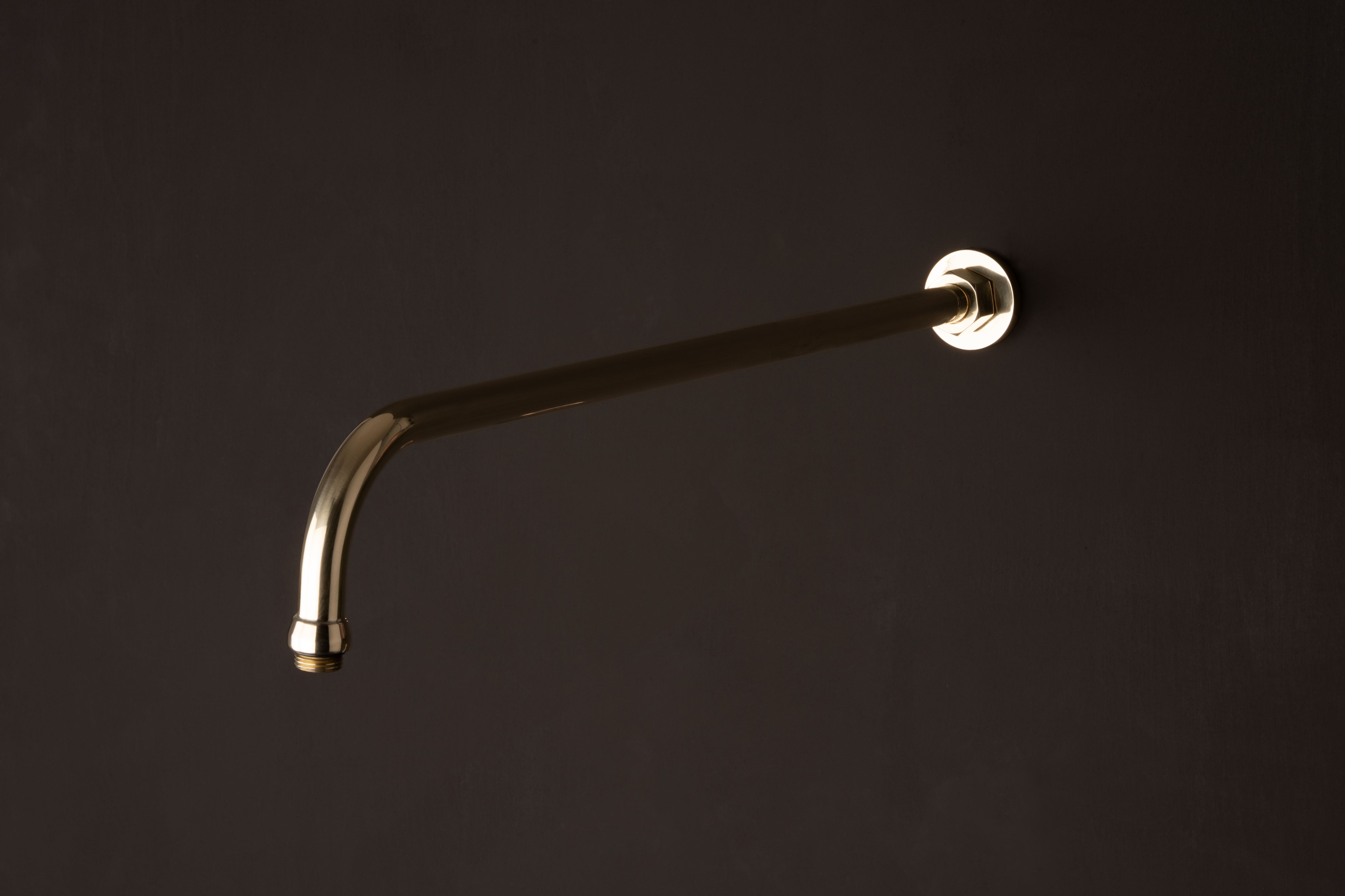studio ore mounted shower arm