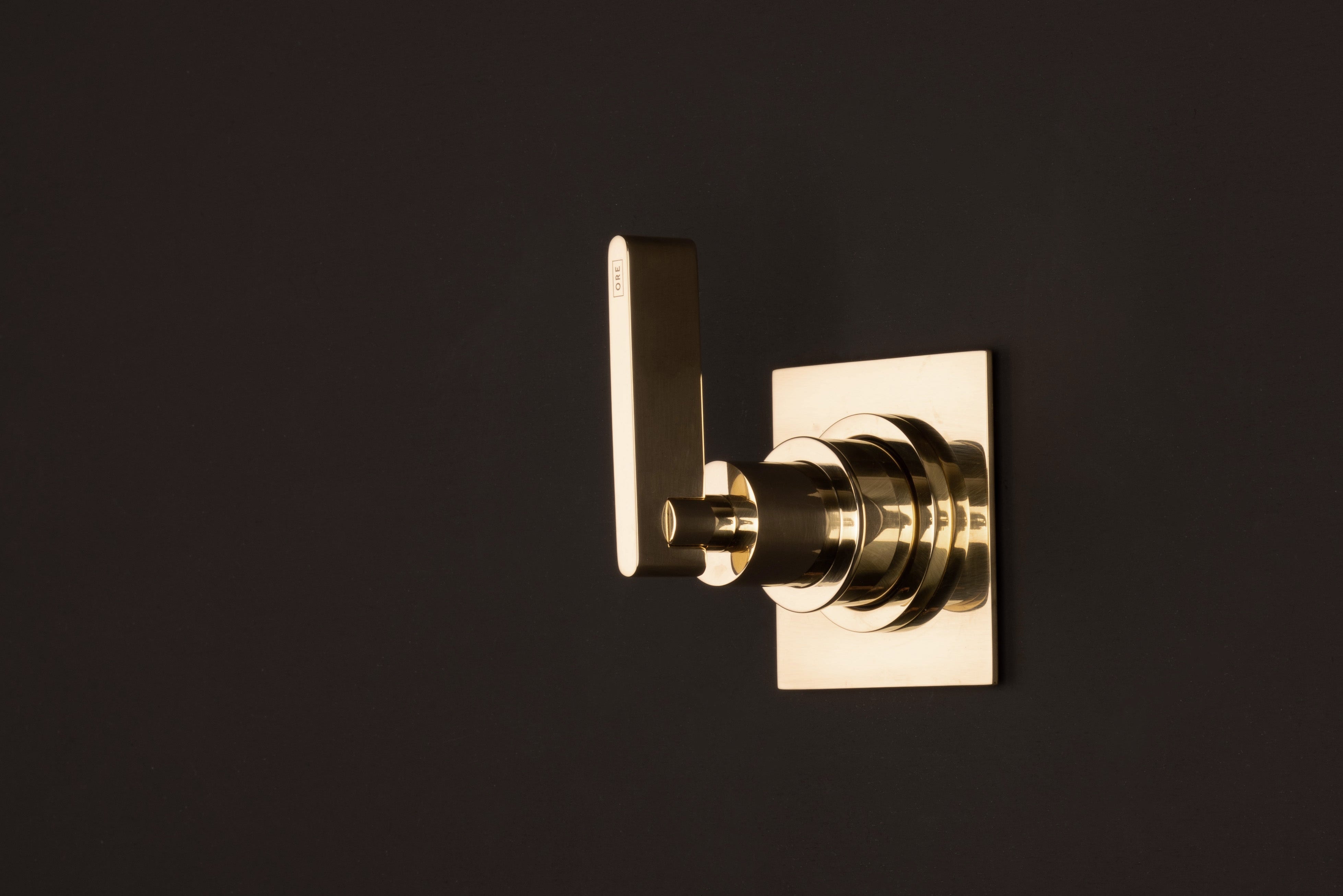 Square Brass Wall Mounted Two Way Diverter