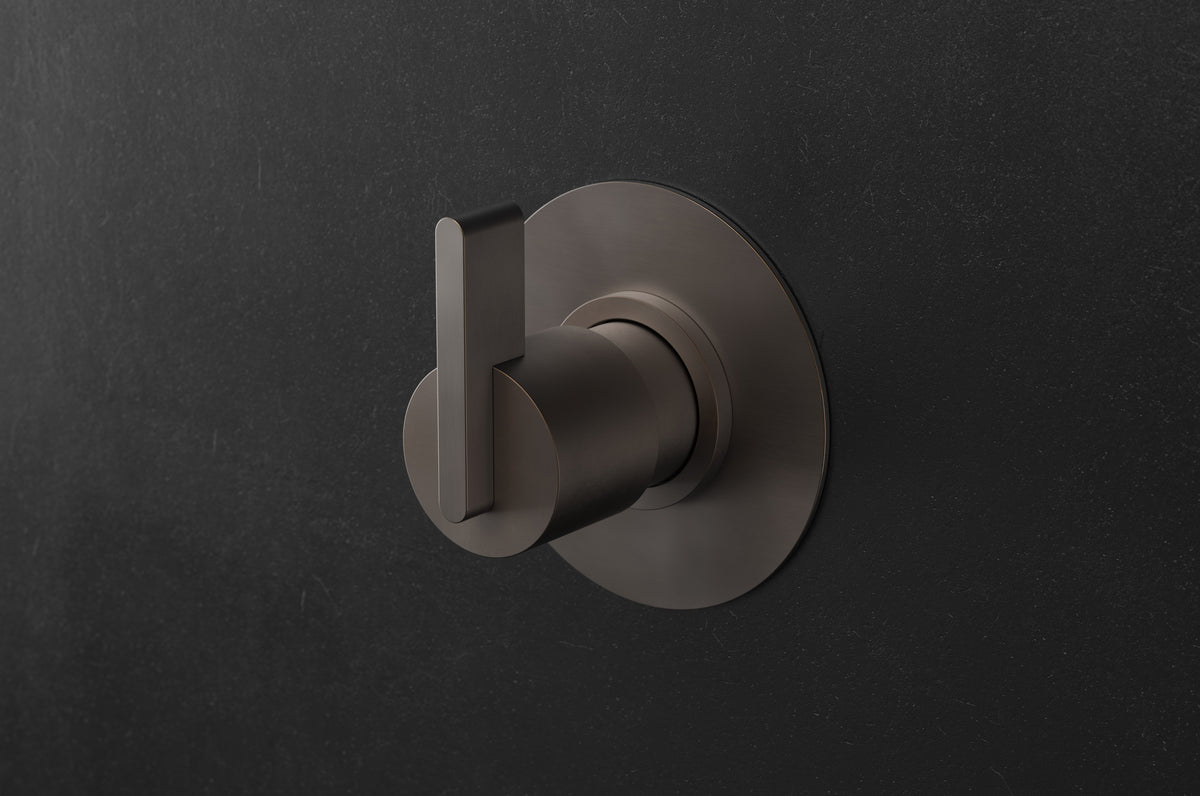 Studio Ore Chapter Three Wall Mounted Three Way Diverter with Lever Handle in bronze, circular backplate 100mm